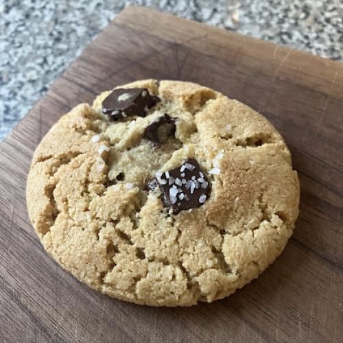 chocolate chip cookie