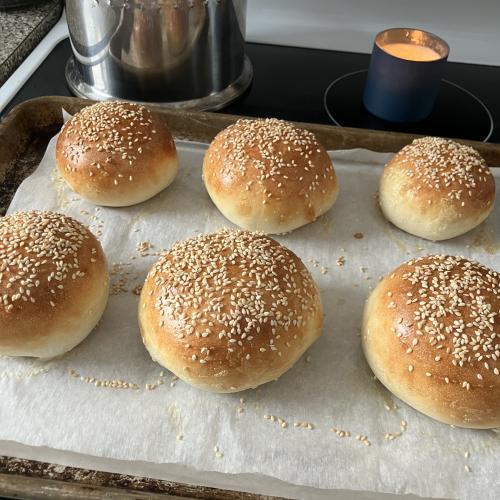 Hamburger buns